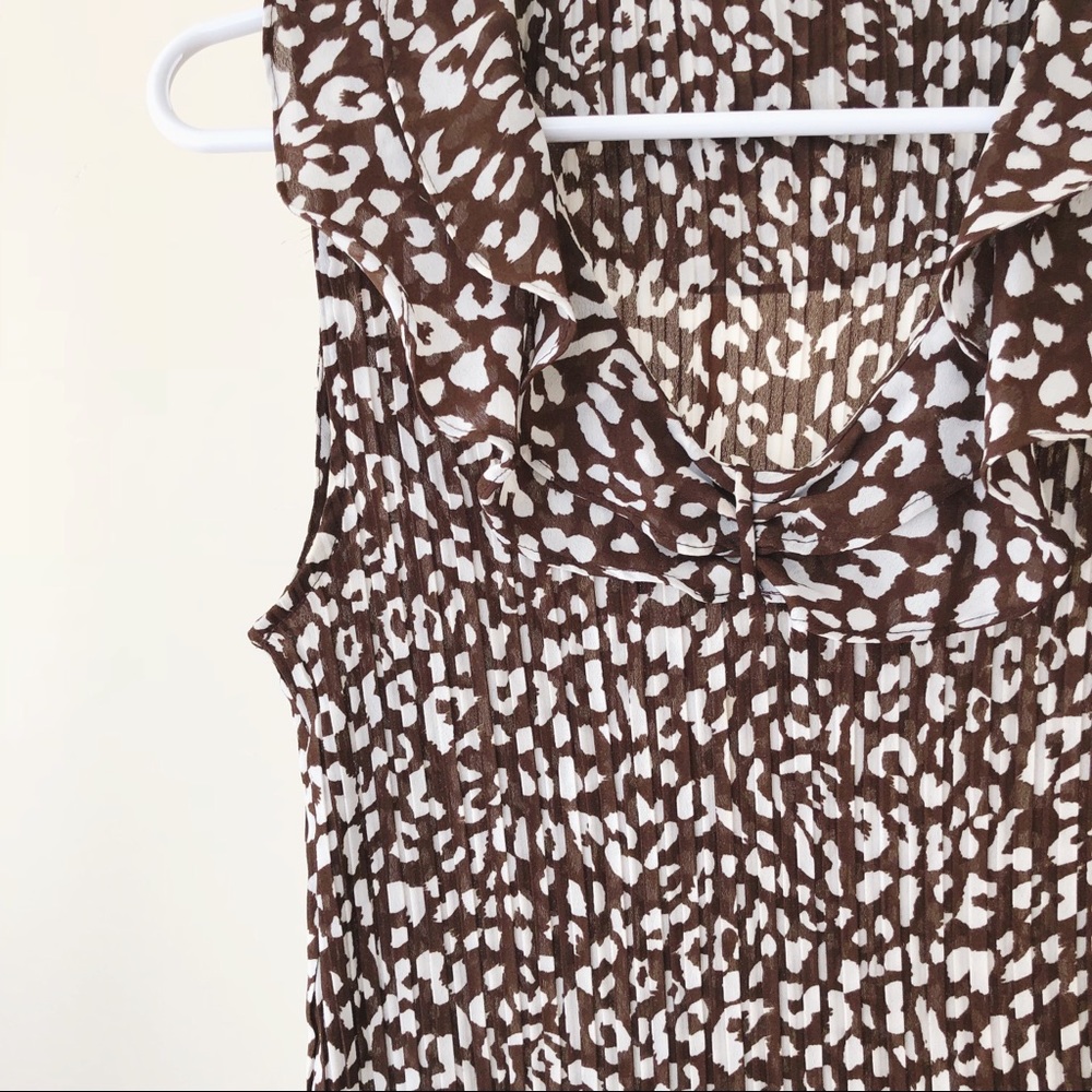 Animal Print Ruffled Blouse - Picture 2 of 3